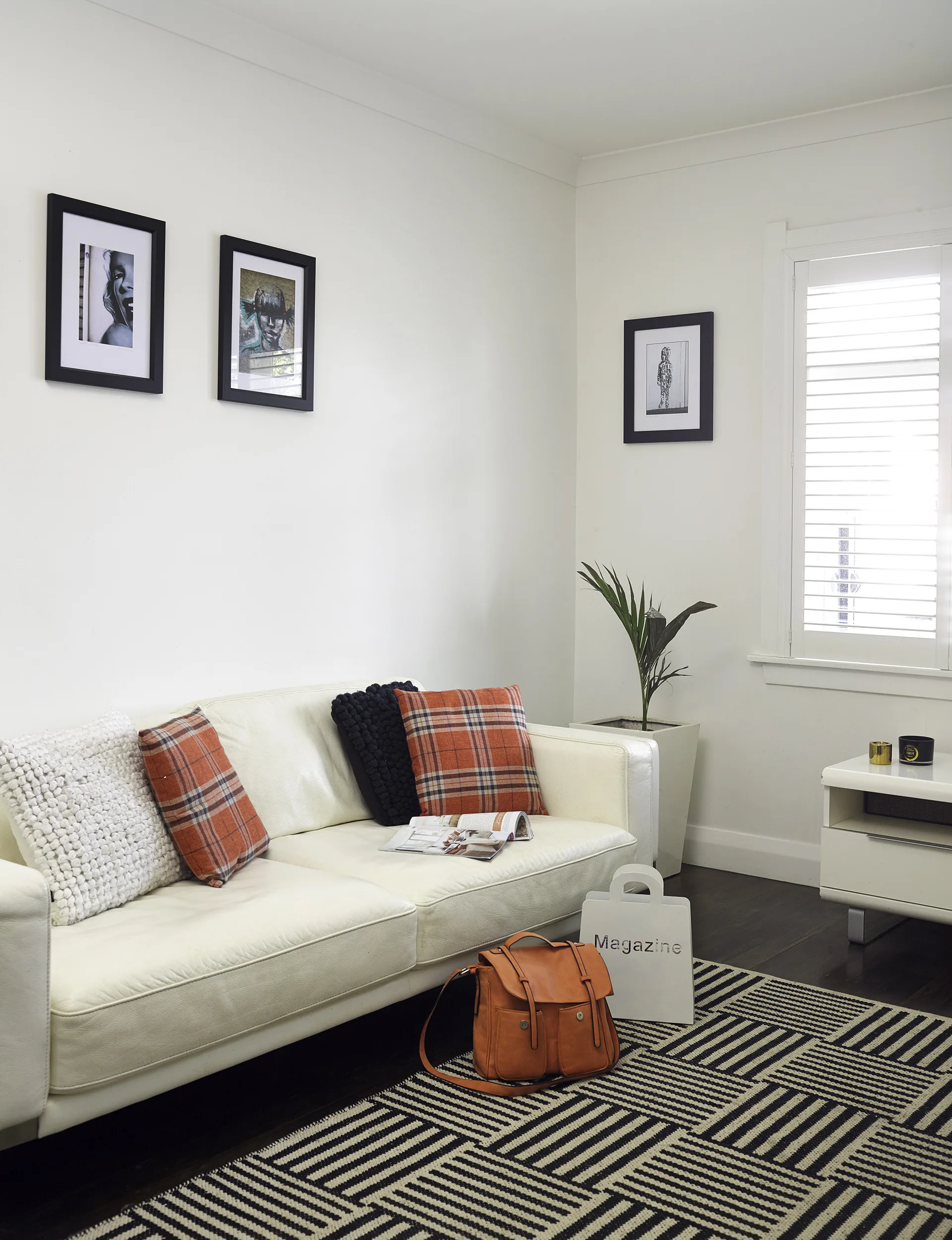 YH1016_MKE_ThenNow_Houching_27OnewaRd_113172