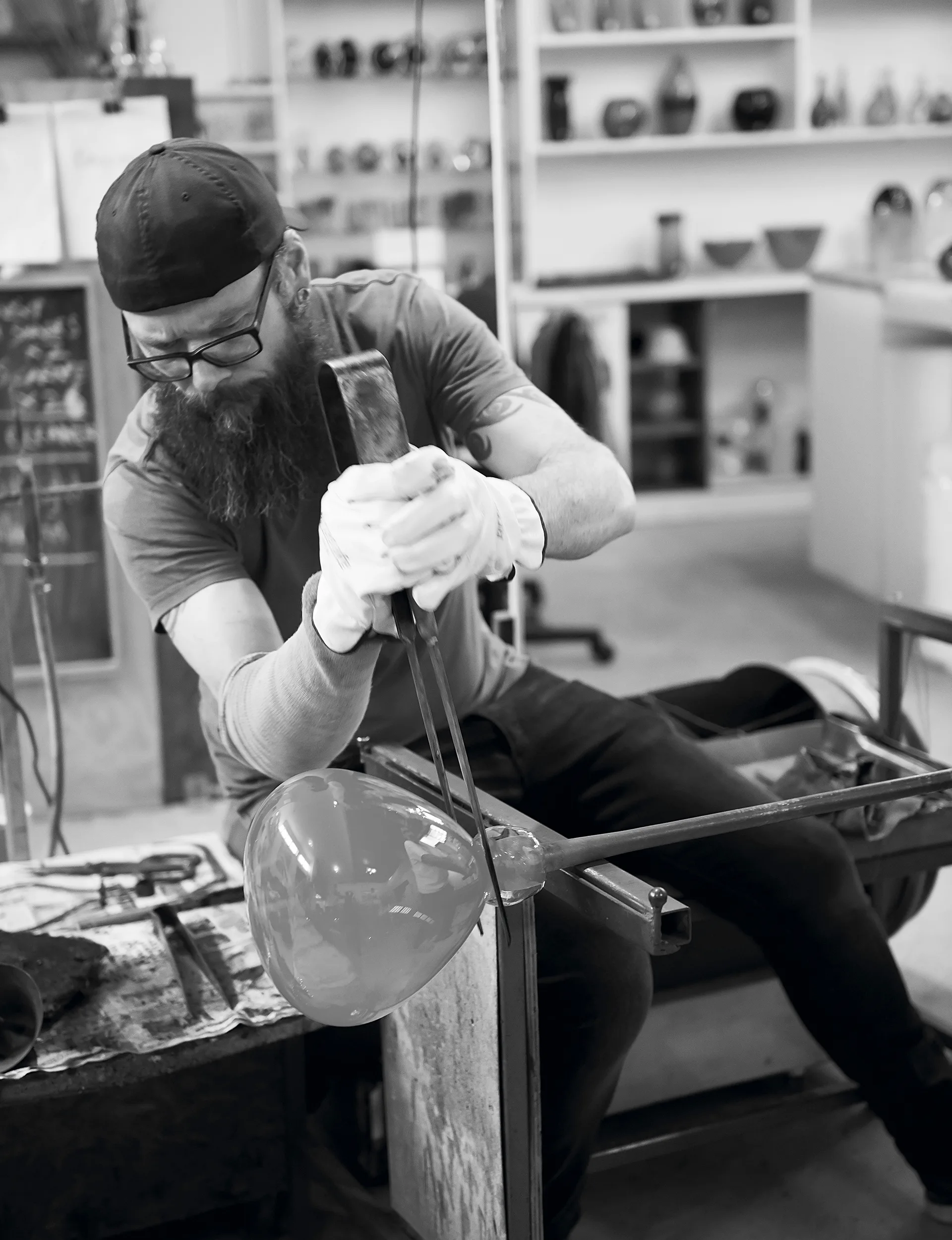 YH1016__SHP maker_YHG1016_SHP_MAKERS_MonmouthGlass_106