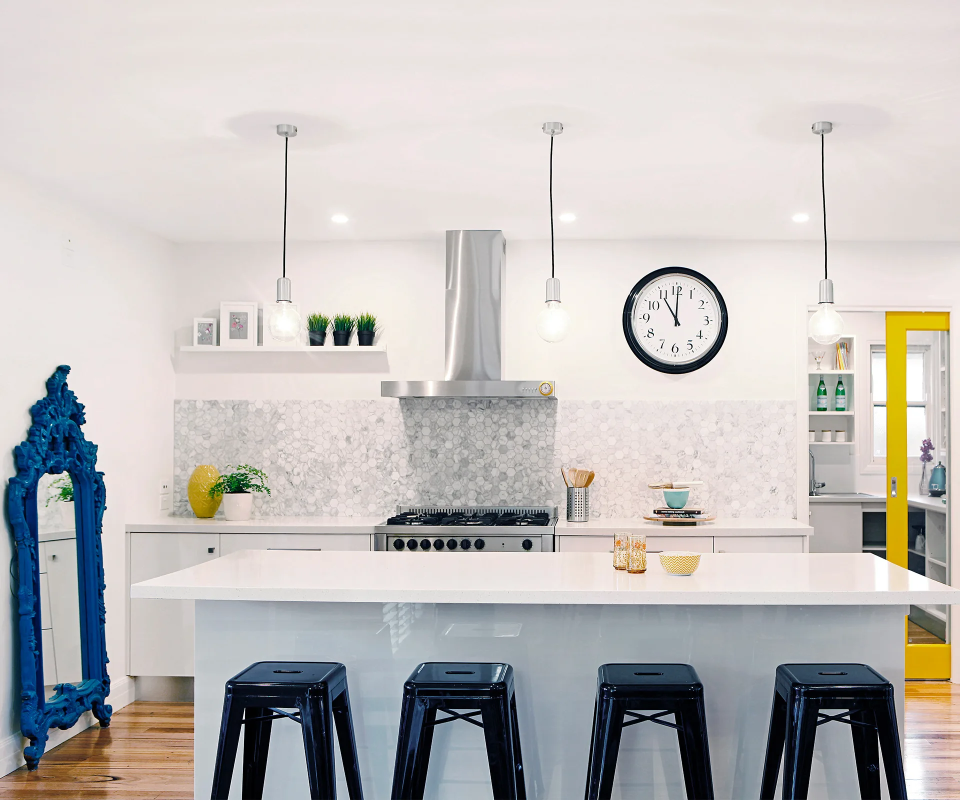 Brita-colourful3