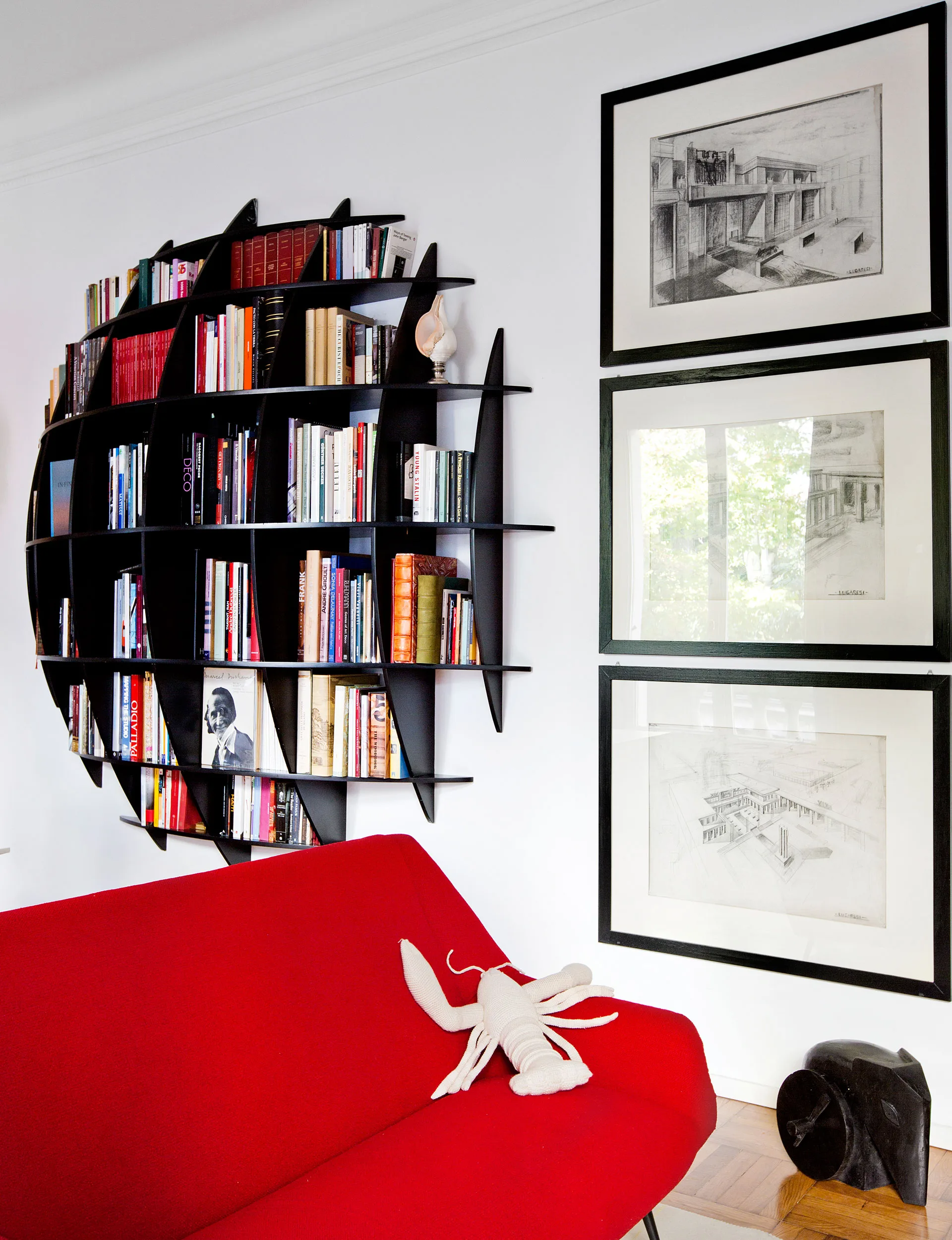 redChair