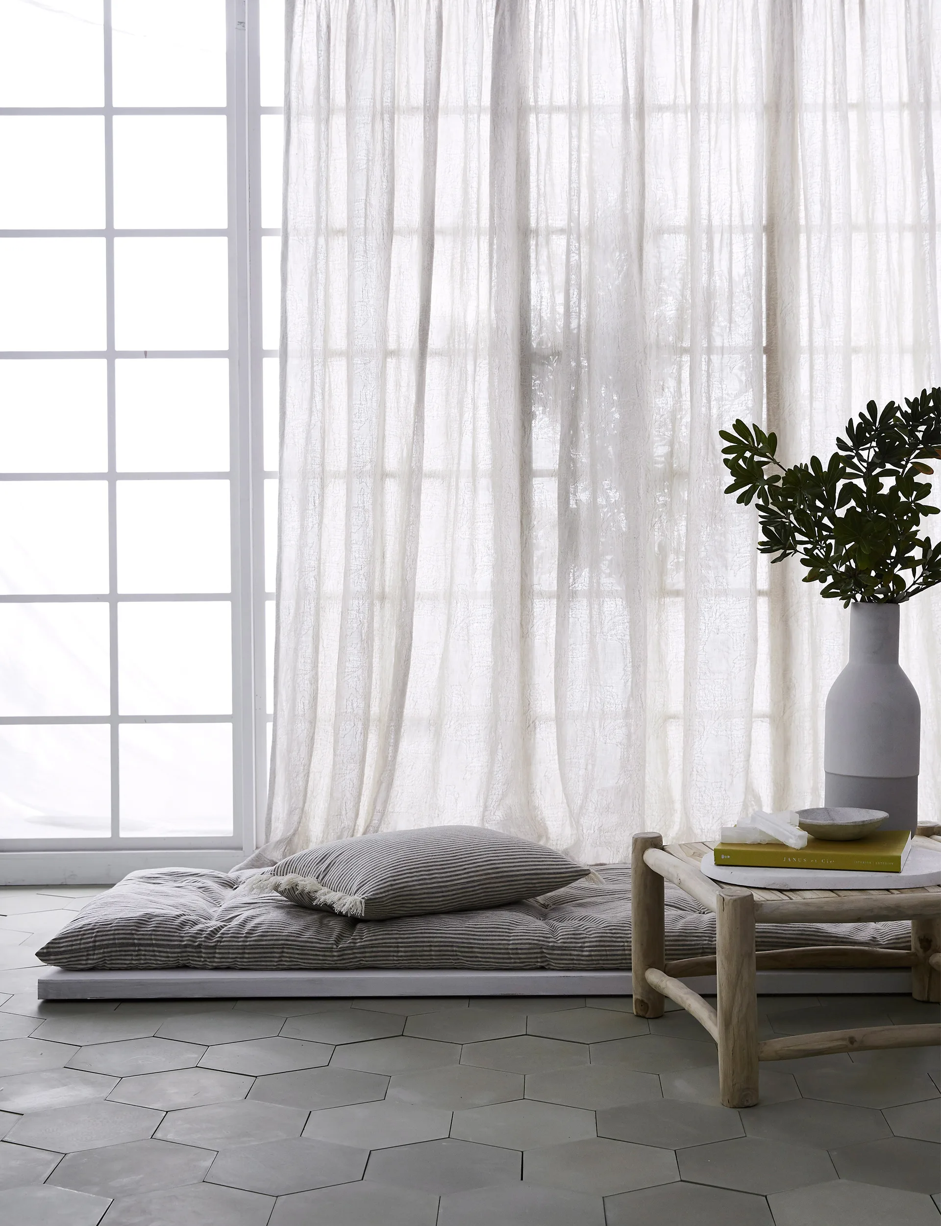 blinds and curtains