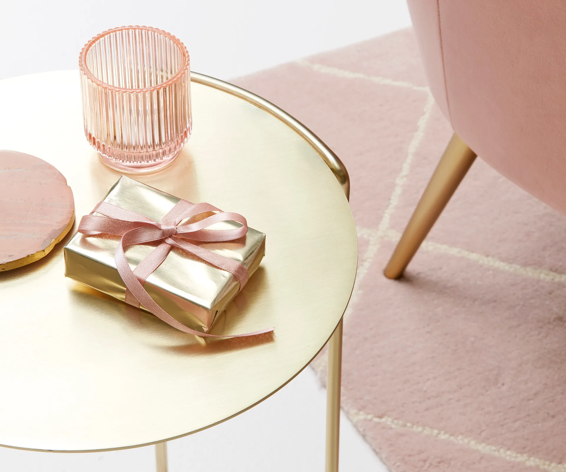 pink Christmas style