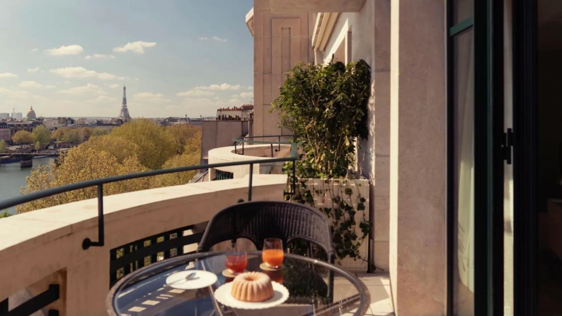 A balcony at Cheval Blanc Paris and Dior Spa.