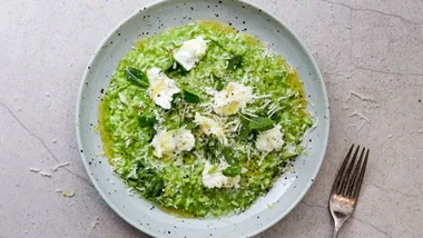 Best Italian recipe: pea risotto