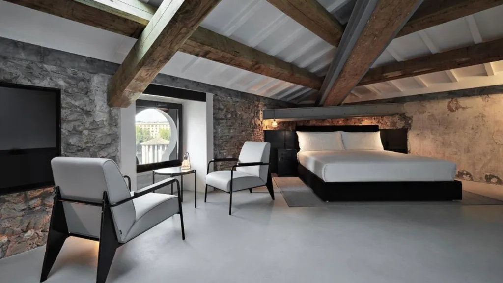 A room at the Rhinoceros in Rome.