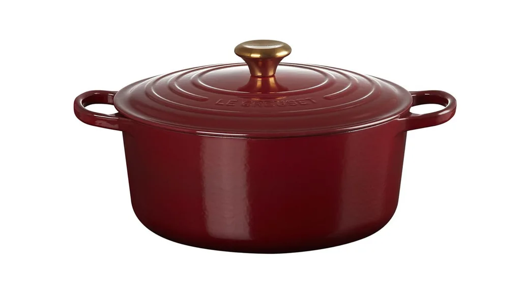 Le Creuset SIGNATURE ROUND CASSEROLE 28CM GARNET GOLD KNOB