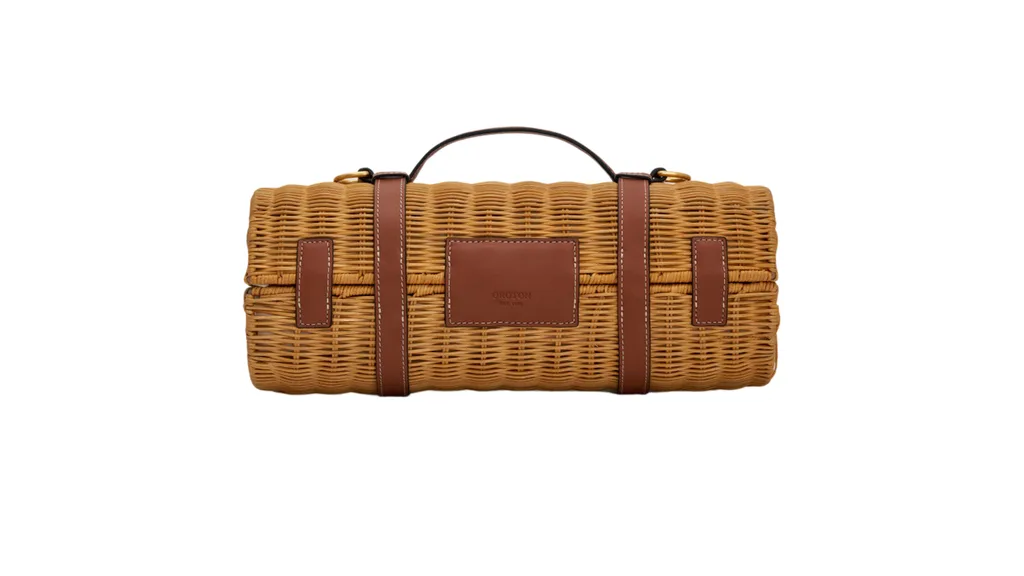 Affordable-Luxury-Christmas-Gifts-Oroton-Billie-Wicker-Wine-Holder