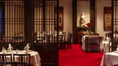 Flower Drum dining room, one of the best restaurants Melbourne has to offer
