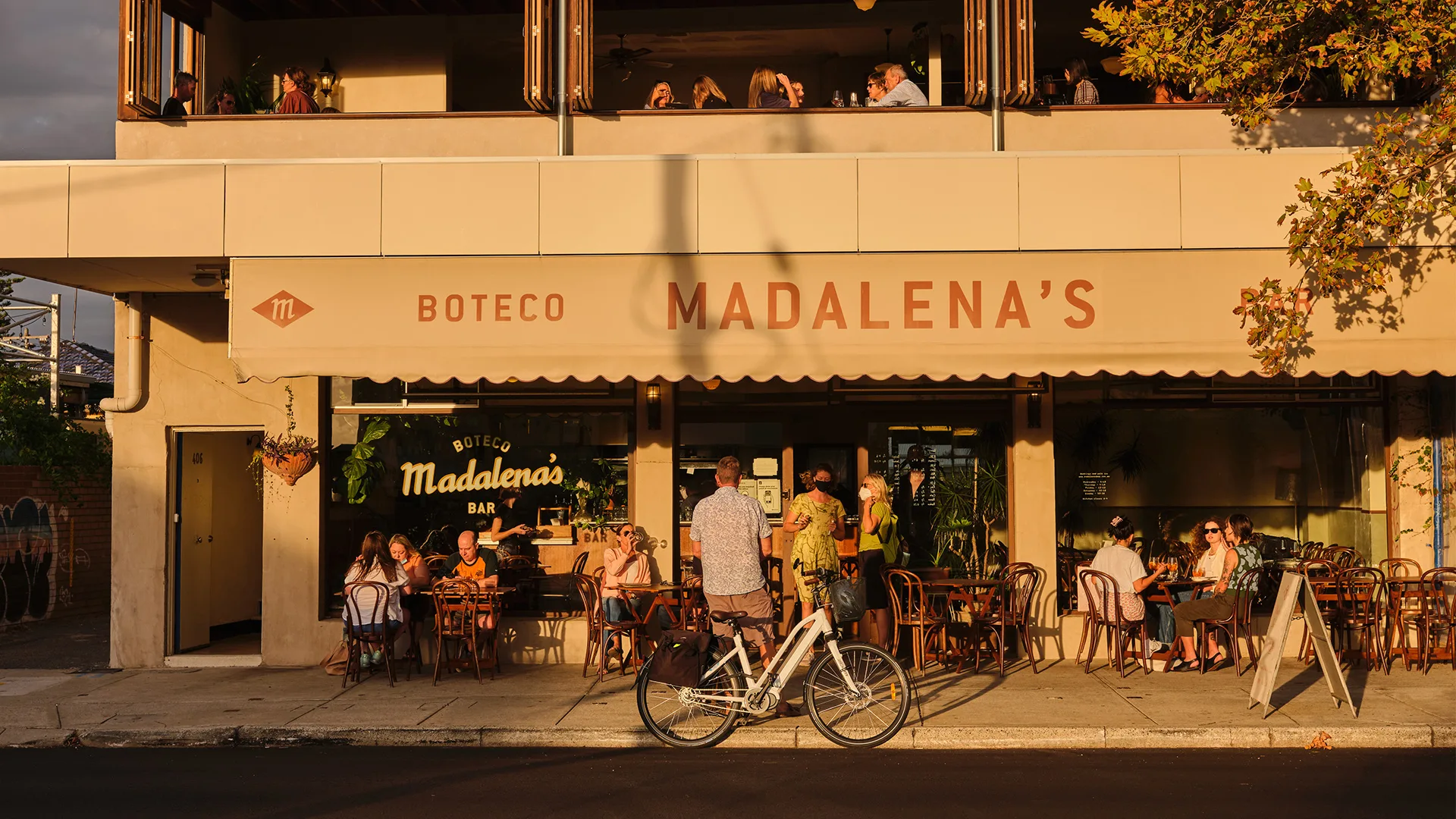 Madalena's Bar outside