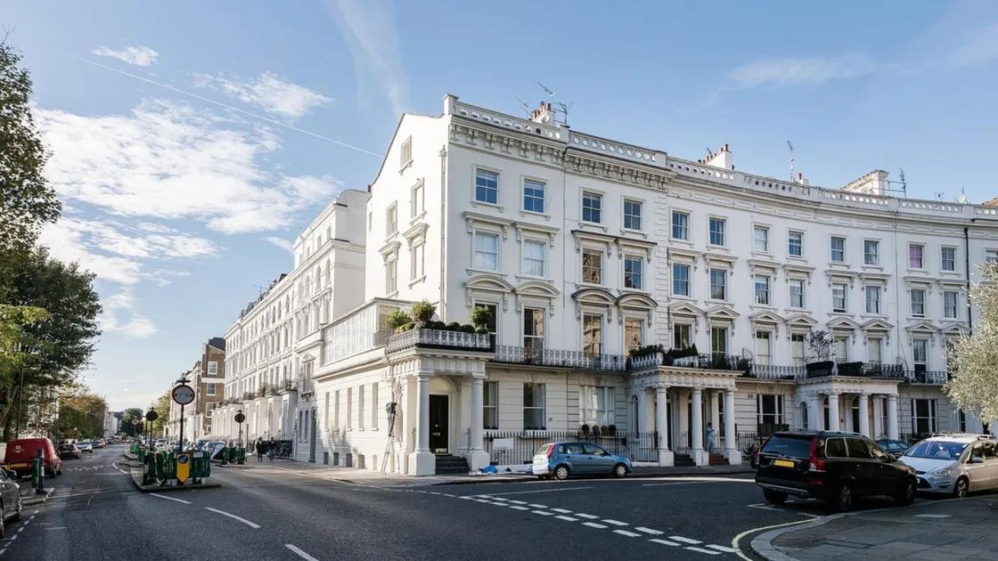 17 of the best Airbnbs in London, including a stay featured in Love Actually