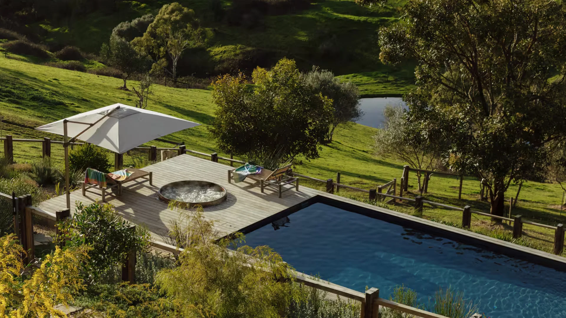 TIMBA: Luxury bush retreat with pool, spa & gym in Adelaide Hills