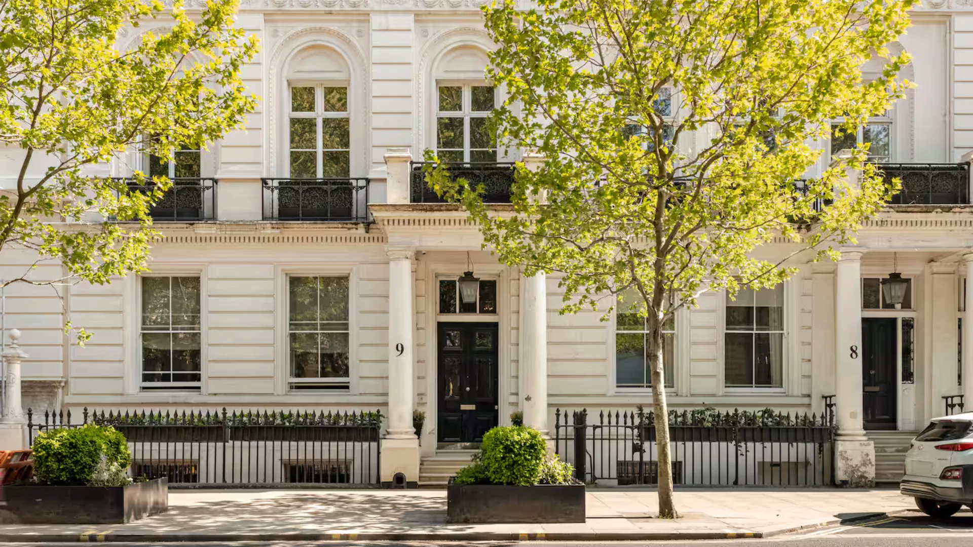 17 of the best Airbnbs in London, including a stay featured in Love Actually