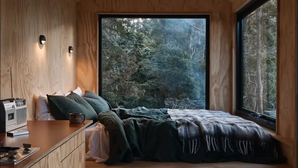 Unyoked cabin interior.