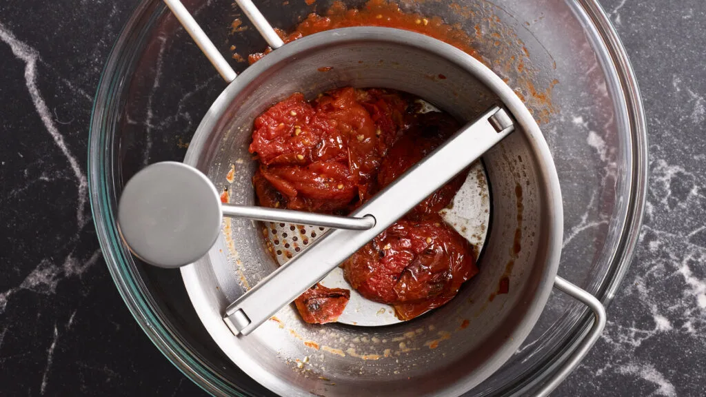 Spaghetti all'assassina recipe step 2: process roast tomatoes into a sauce