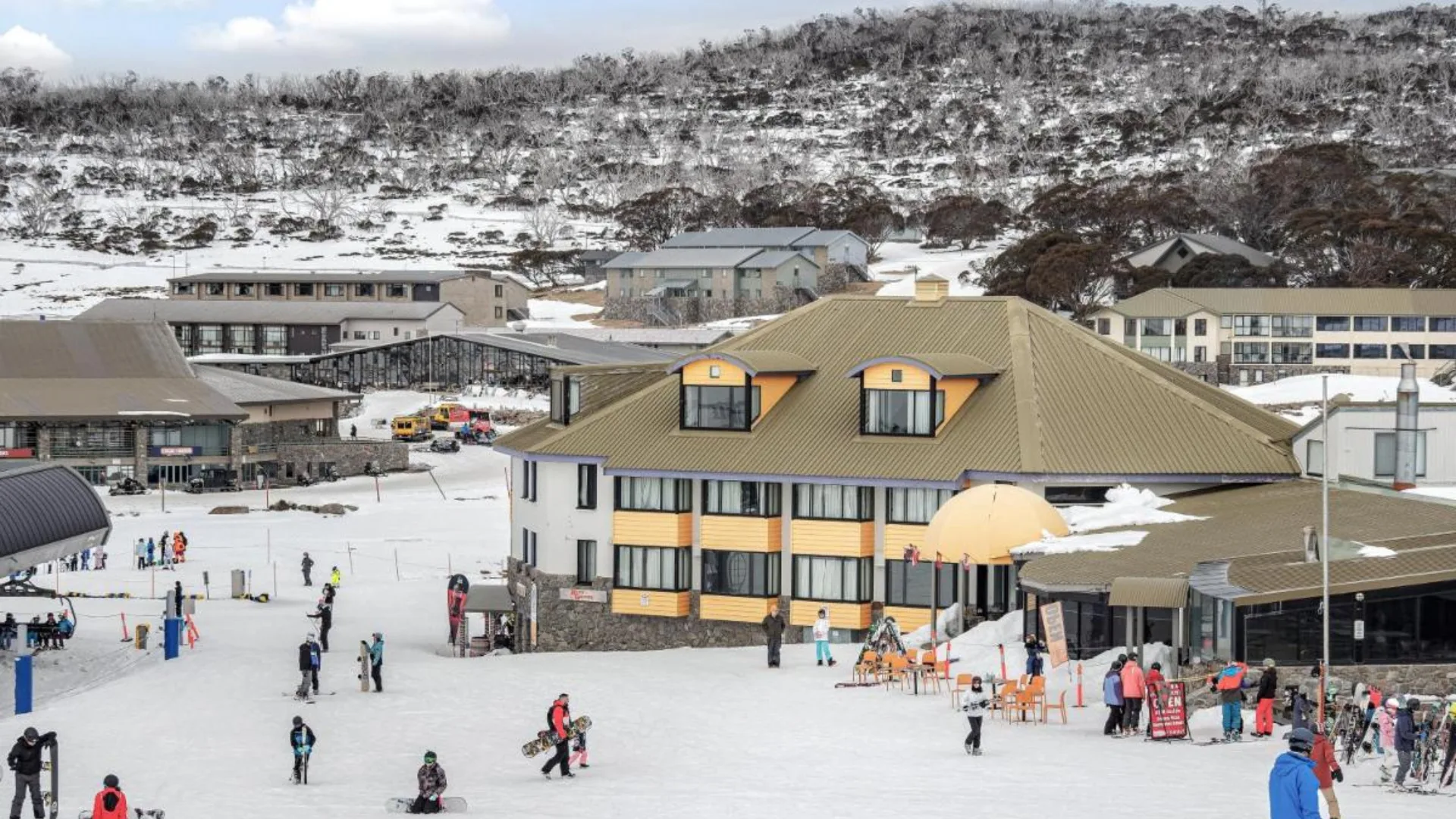 Perisher Manor Hotel in Perisher Valley