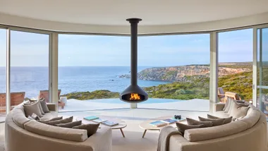 Remote luxury retreat Australia - Southern Ocean Lodge