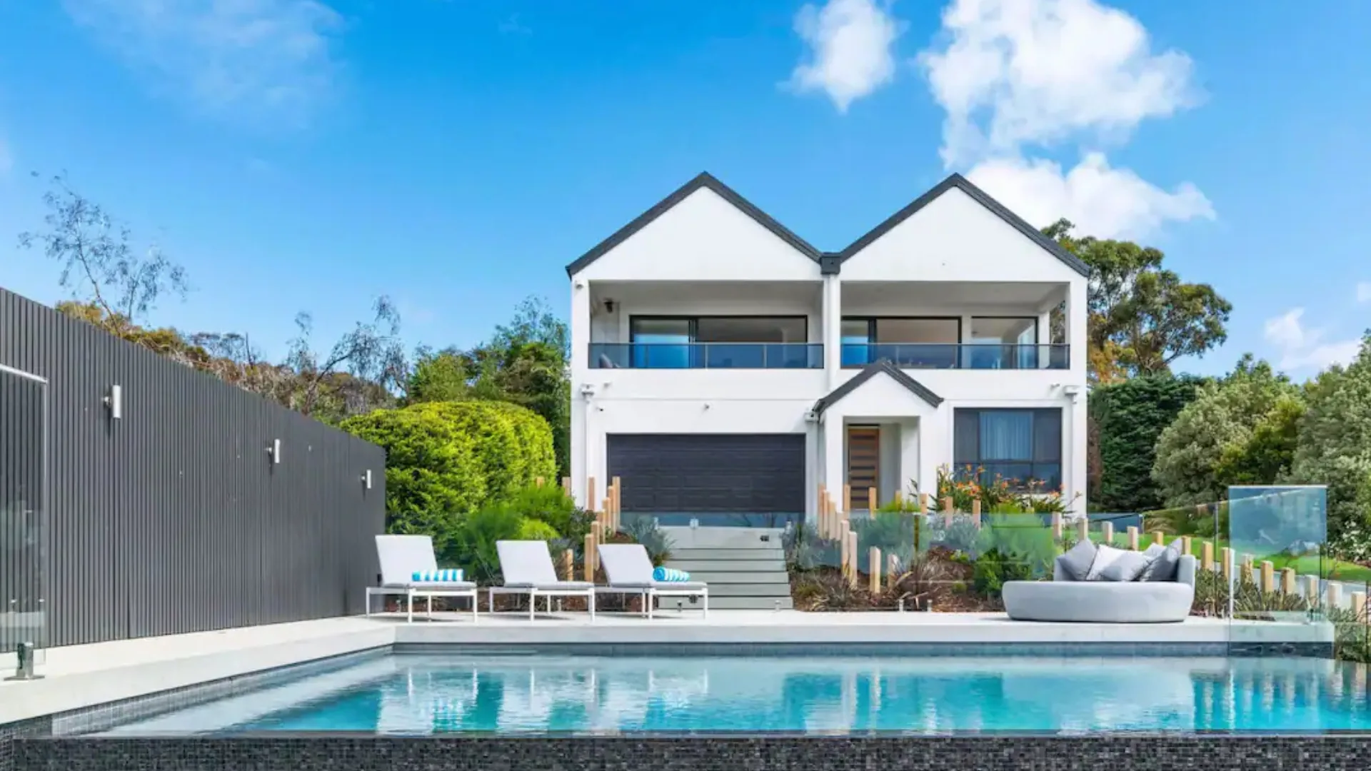 The exteriors of Luxury Entertainer Mount Martha