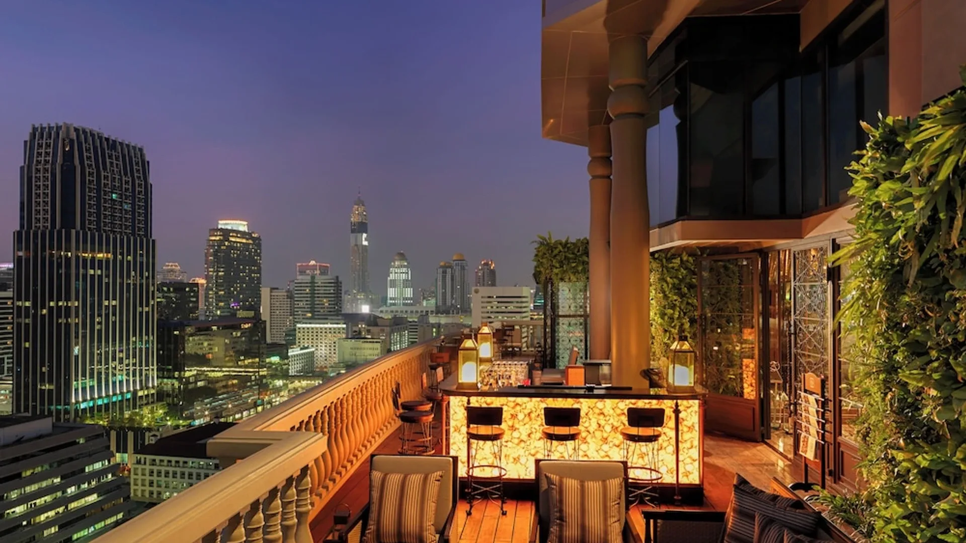 Hotel Muse Bangkok, Autograph Collection rooftop bar