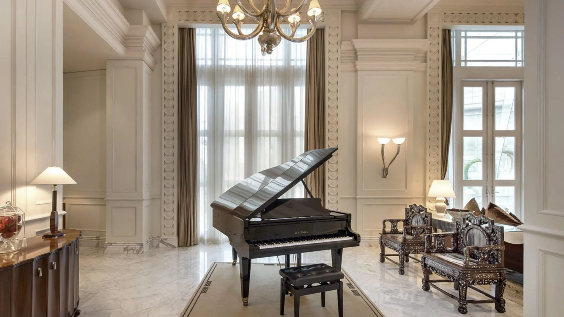 The Fullerton Hotel Singapore presidential suite