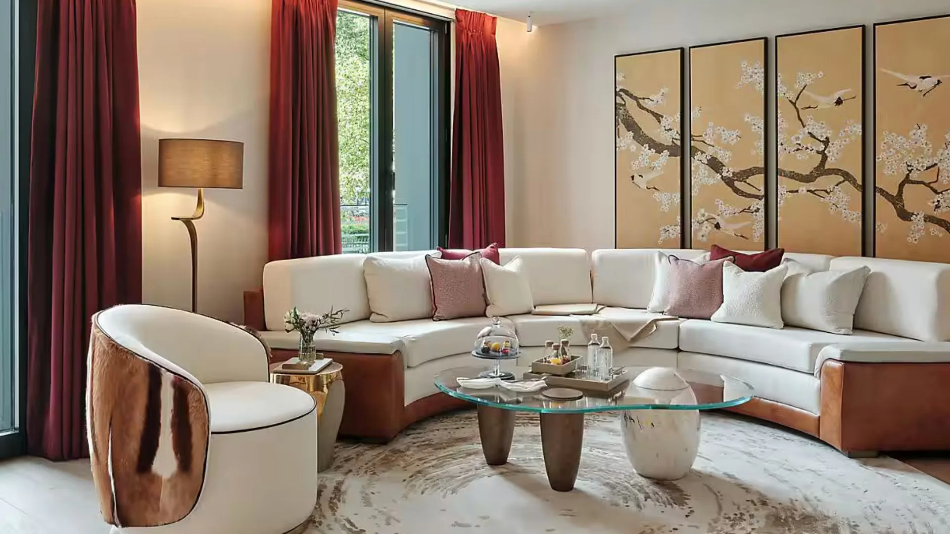 Three-bedroom Hanover Apartment at Mandarin Oriental Mayfair in London