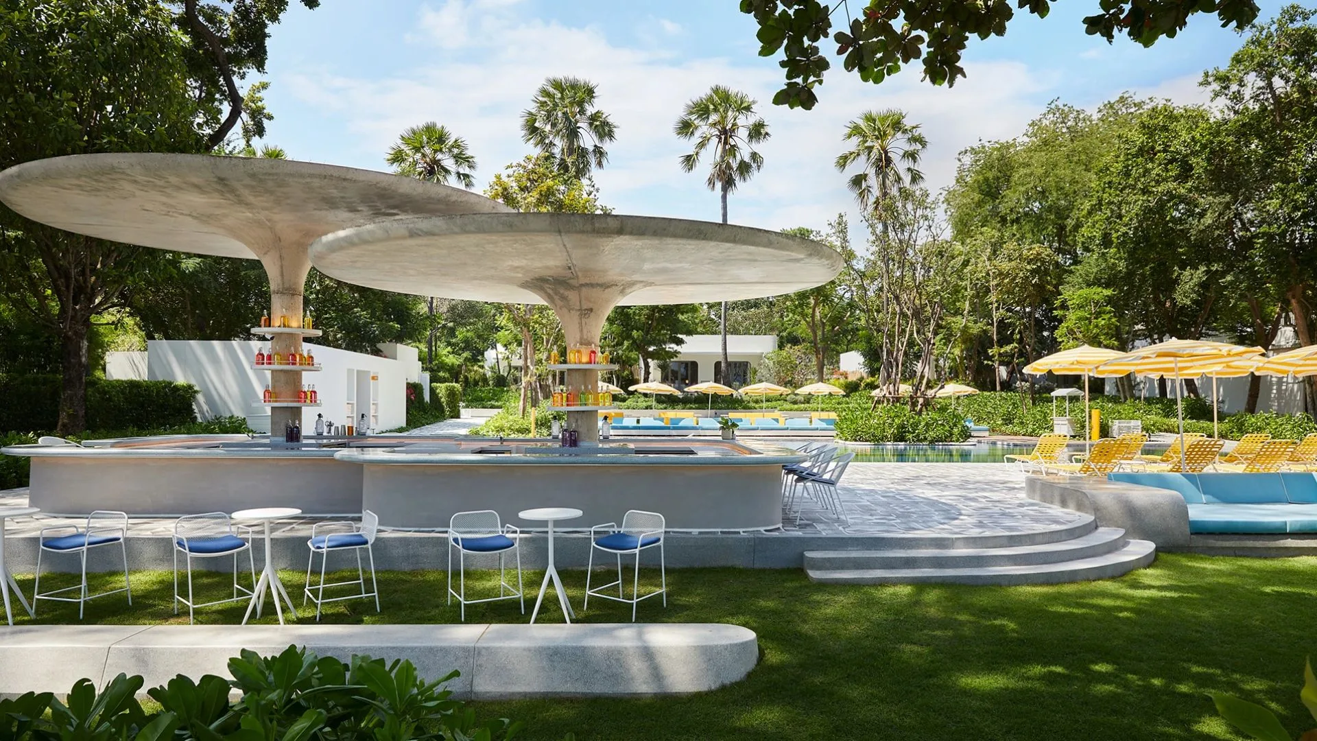 The Standard, Hua Hin pool bar