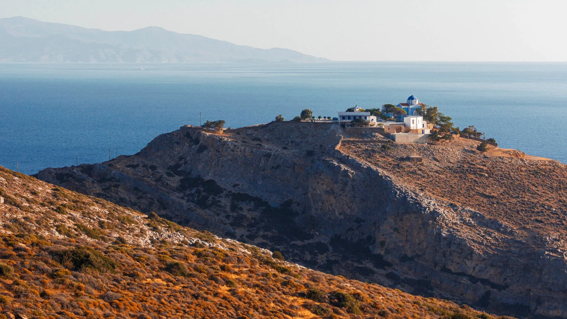 One&Only Aesthesis atop the Kéa Island cliffs.