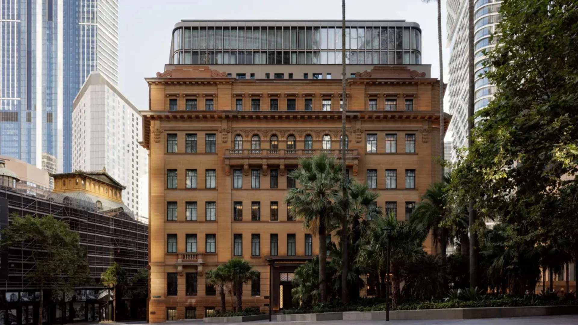 Capella hotel, a luxury hotel and one of the best hotels in Sydney