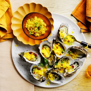 Pickled pineapple and pink peppercorn granita oysters