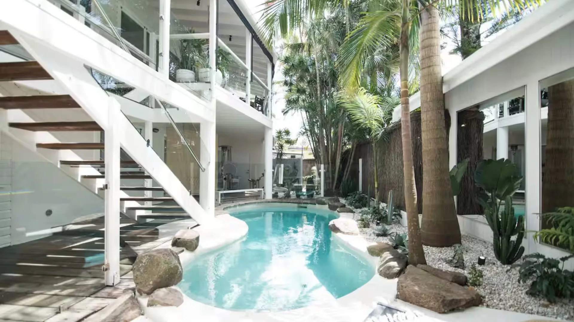 Cactus Rose Villa has everything couples need for a cosy Byron Bay experience.