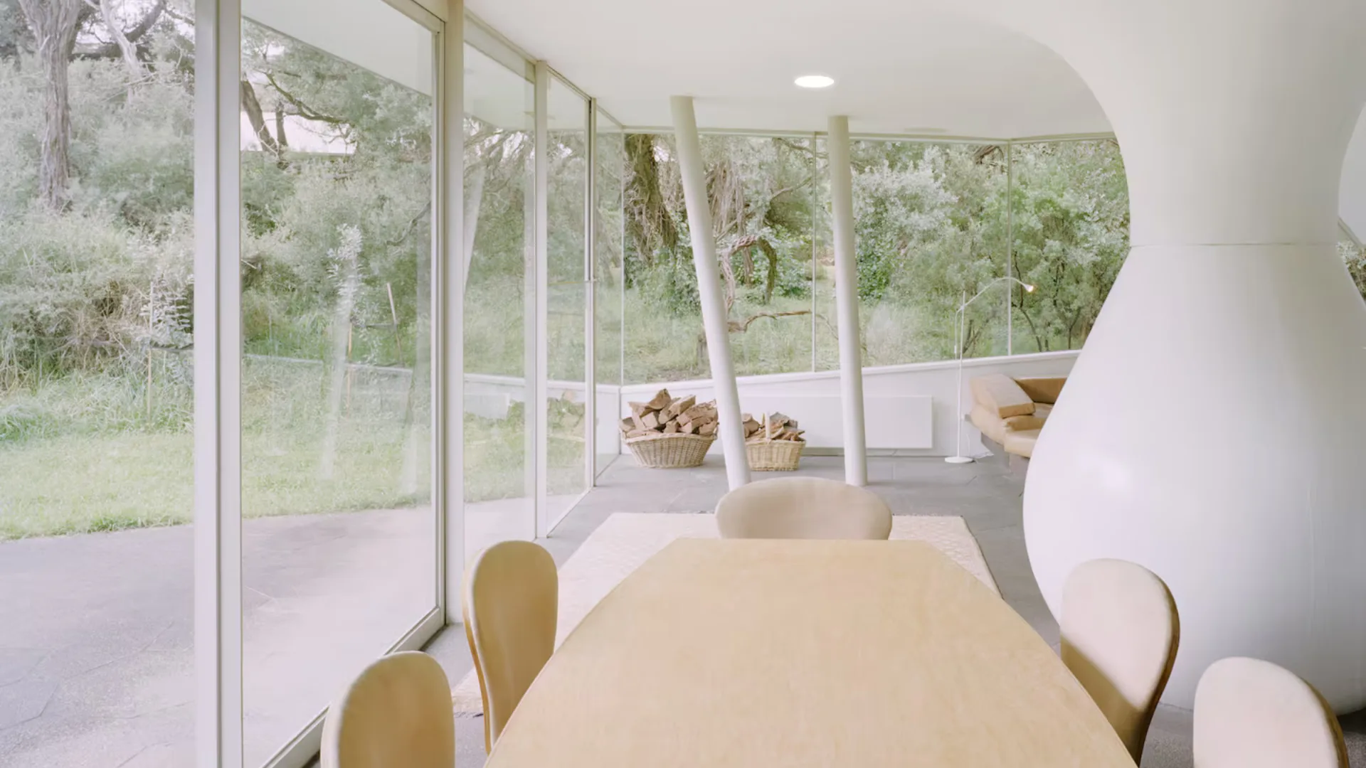 A critically-acclaimed architectural design escape on the southern tip of the Mornington Peninsula