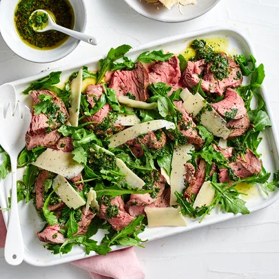 Cold roast beef with rocket and salsa verde