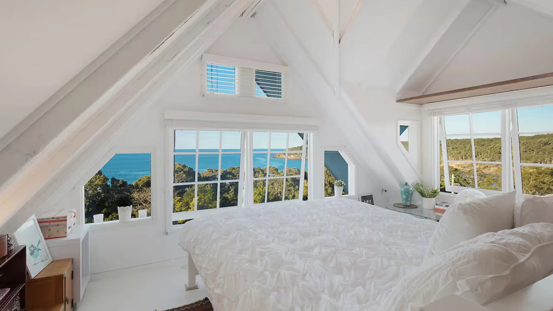 RiverSong Airbnb in the South Coast