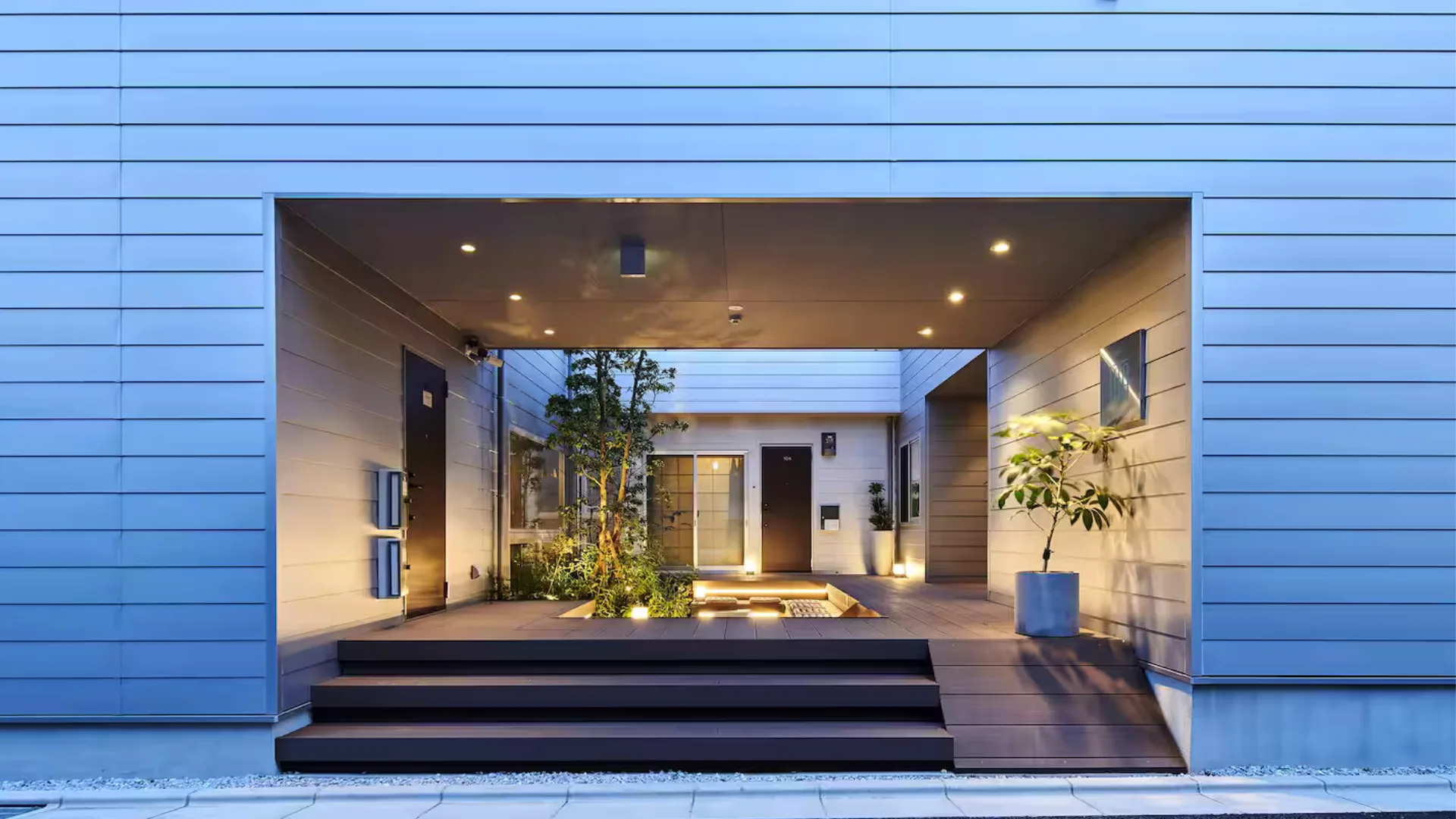 The facade of Reikyo Garden King Studio in Osaka
