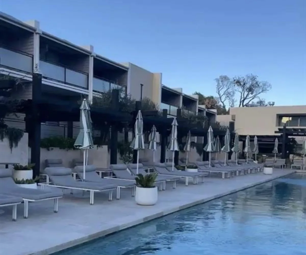 Hotel Sorrento in Victoria