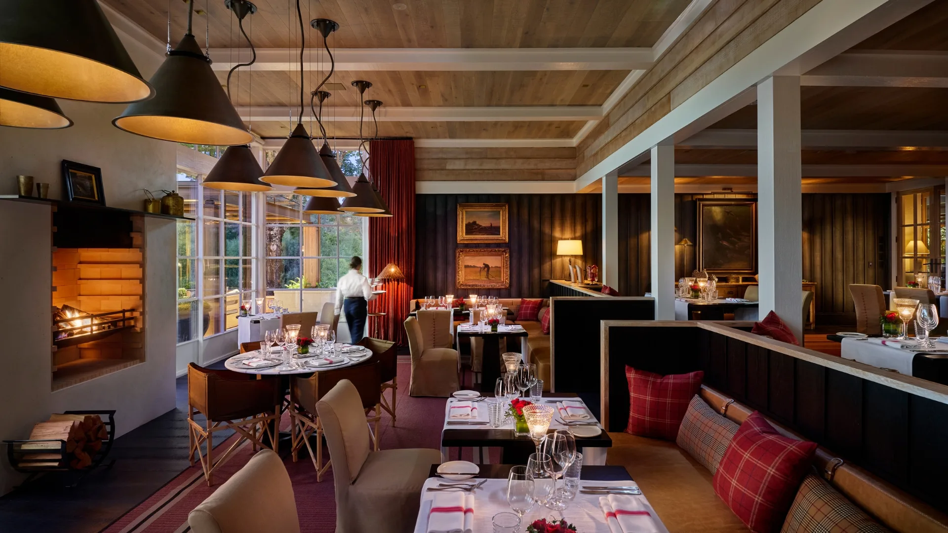 The dining room at Huka Lodge