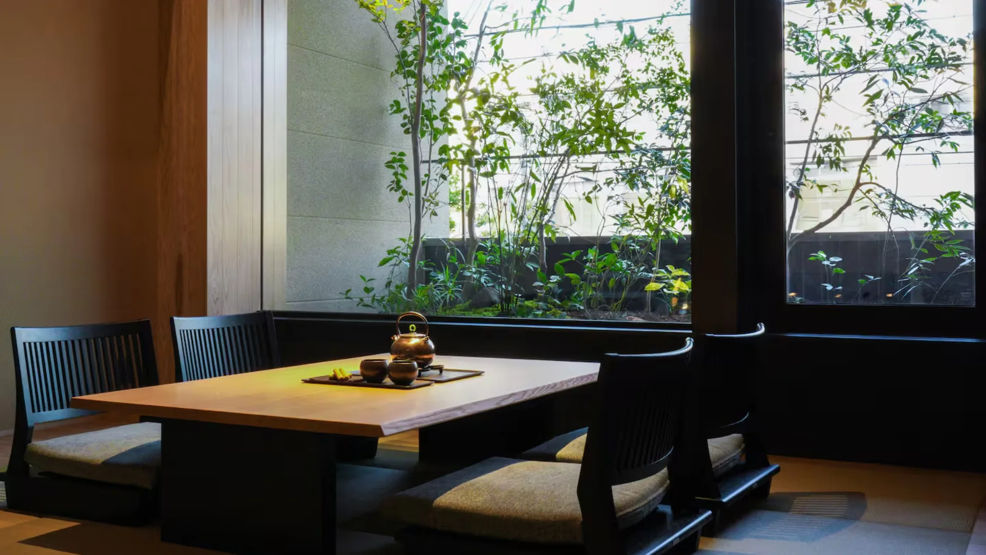 The garden-view living room at an airbnb in Osaka