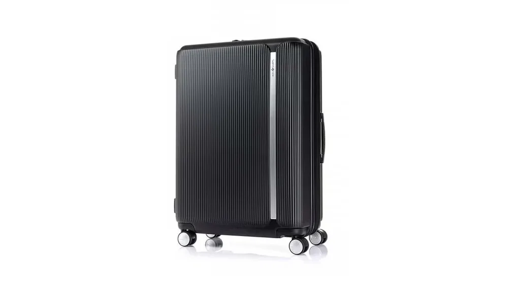 Samsonite expandable hard luggage in medium