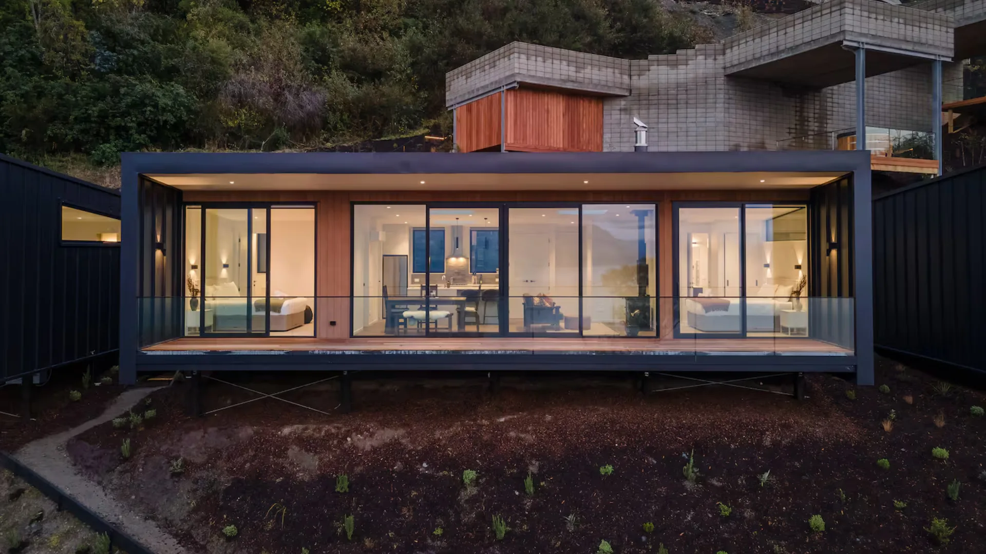 Crystal Waters, an Airbnb in Queenstown