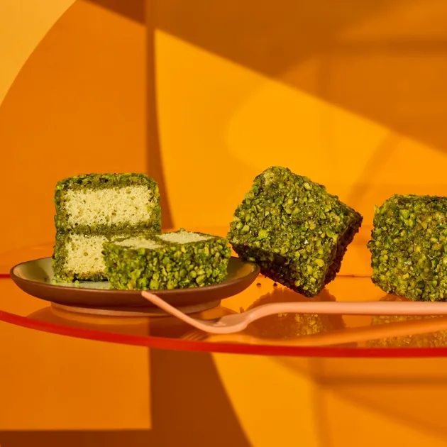 Pistachio lamingtons recipe - Gourmet Traveller