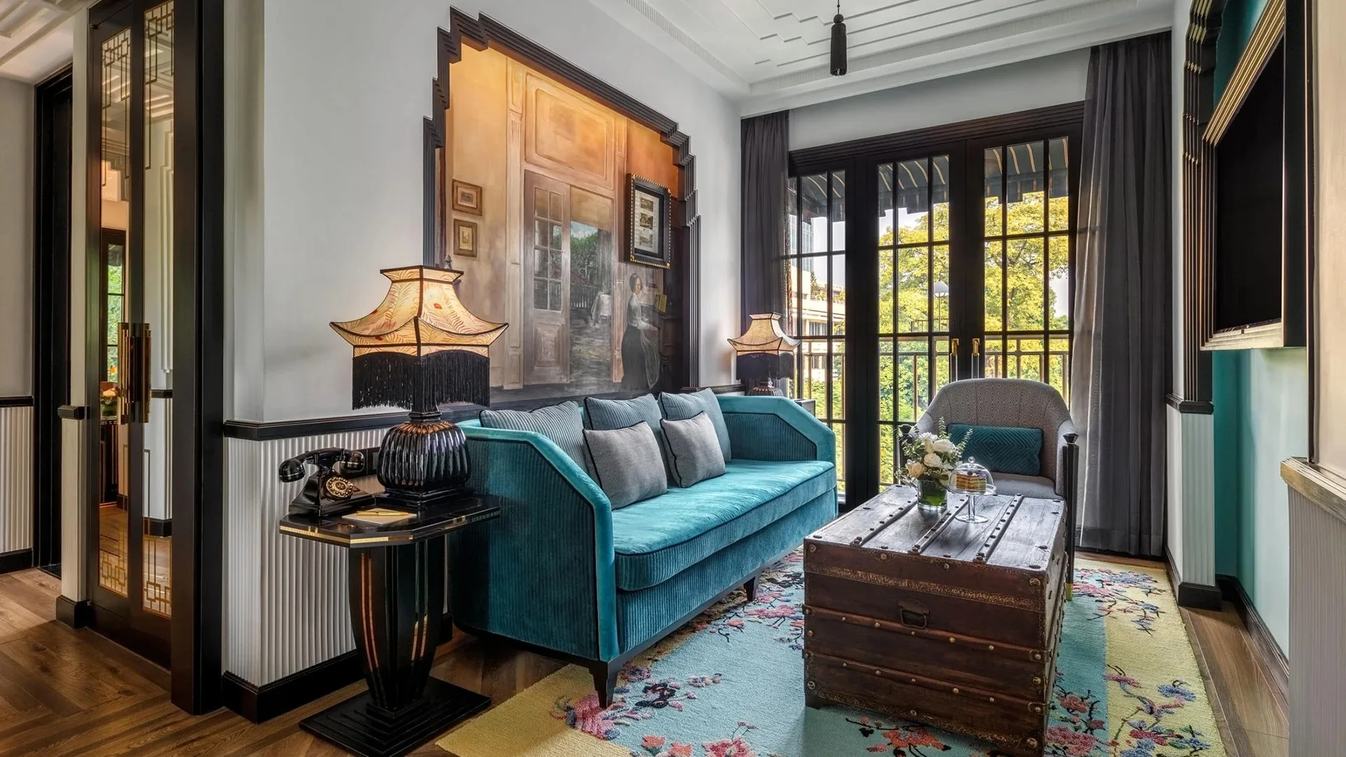 Capella Hanoi junior suite