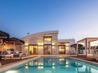 Oneiric Villas in Violi Charaki, Greece