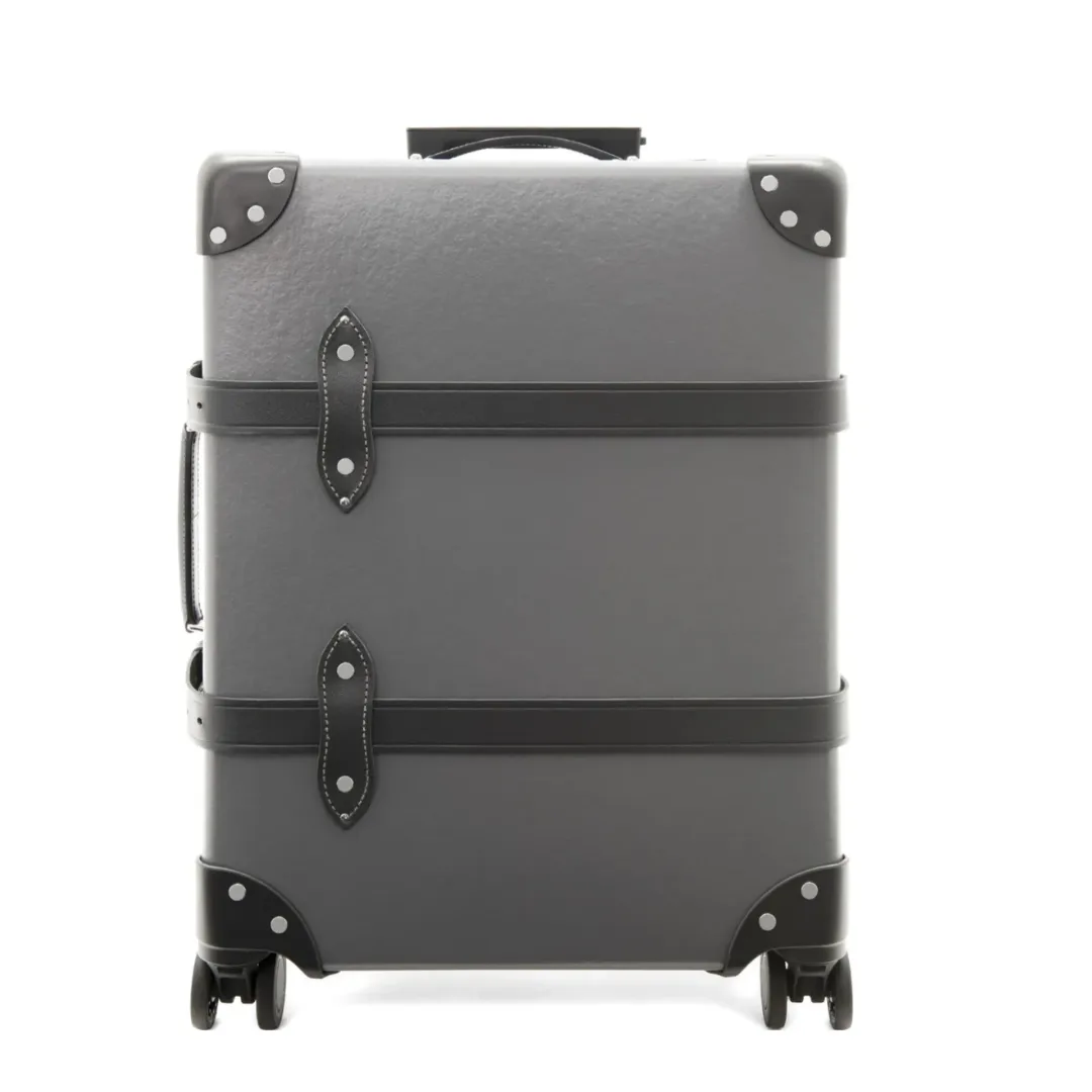 Globe-Trotter 007 suitcase