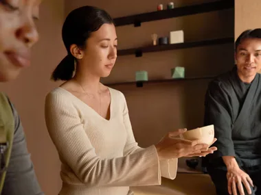 Make matcha in Shibuya under the guidance of a tea expert.