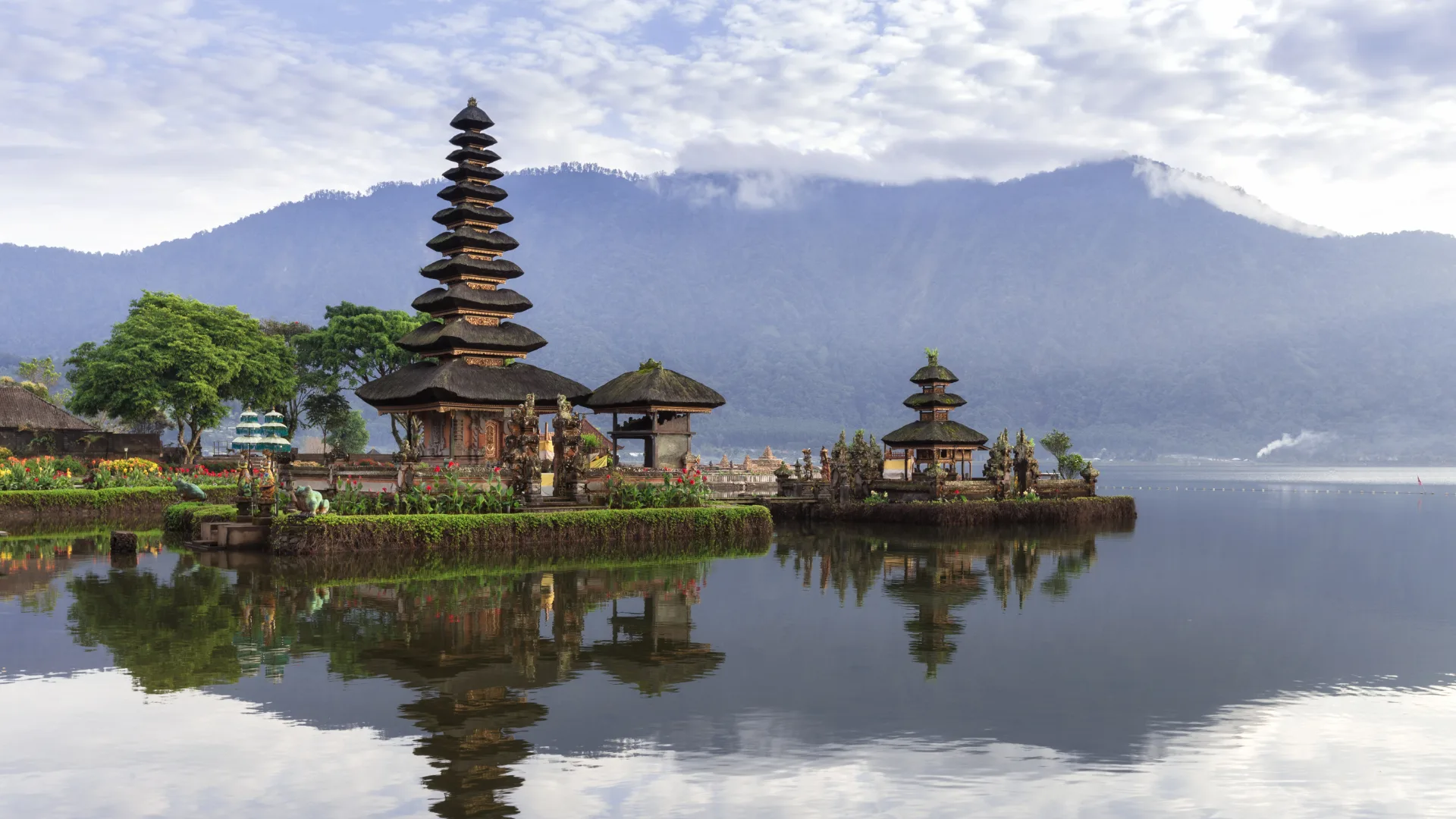 Pura Ulun Danu Bratan in Bali, Indonesia