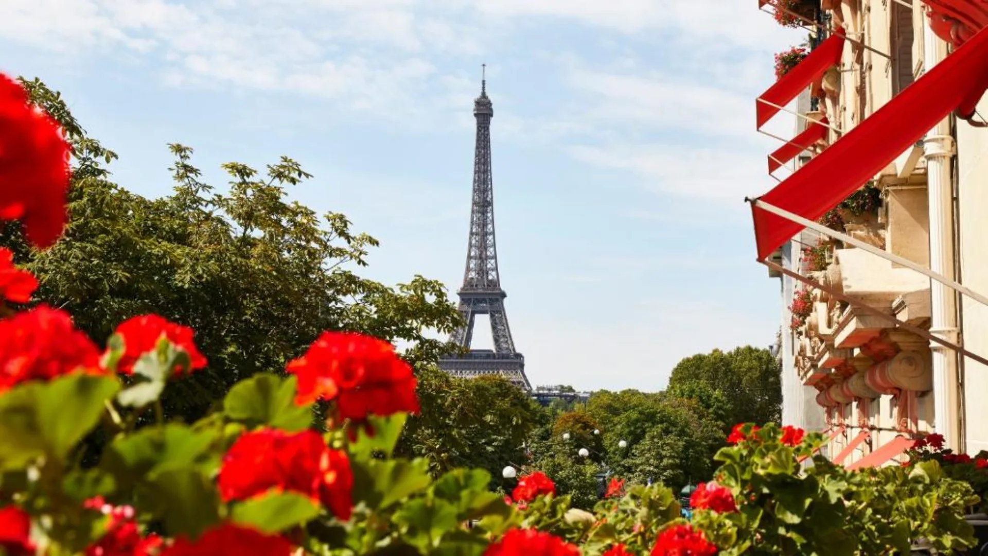 Hôtel Plaza Athénée, a luxury hotel in Paris, France