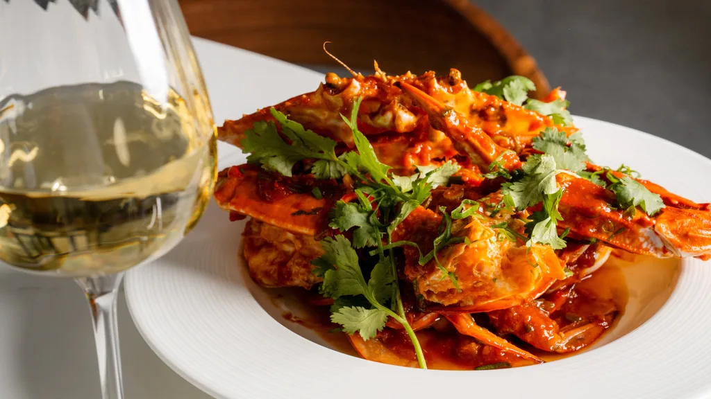 the signature singapore chilli crab at rick stein at coogee beach
