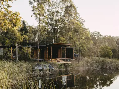 LittleValley Summerhouse Alpacas Off-Grid Luxury airbnb in nsw