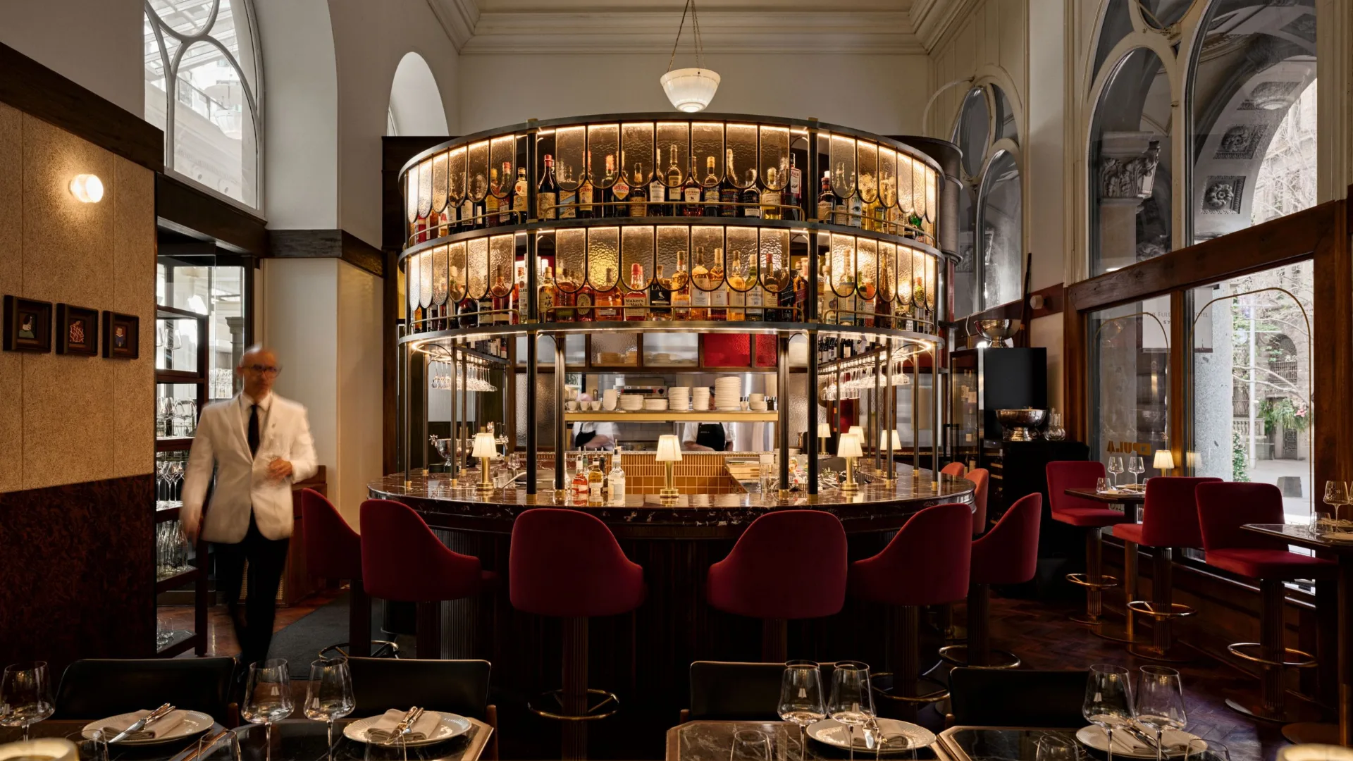 The interior and bar of new Sydney restaurant Epula in Martin Place