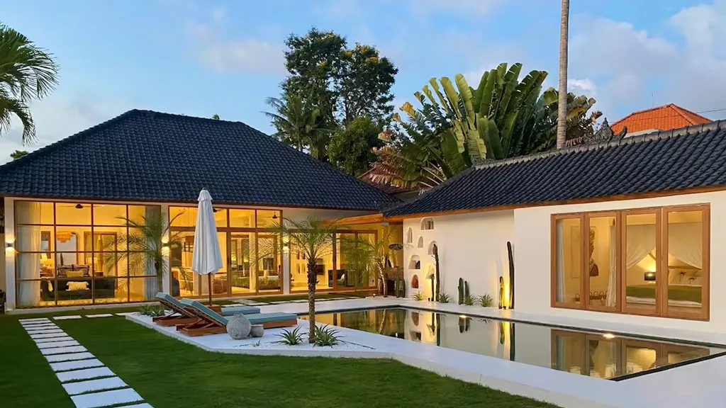 Villa Sabarraca in Bali's Seminyak area.