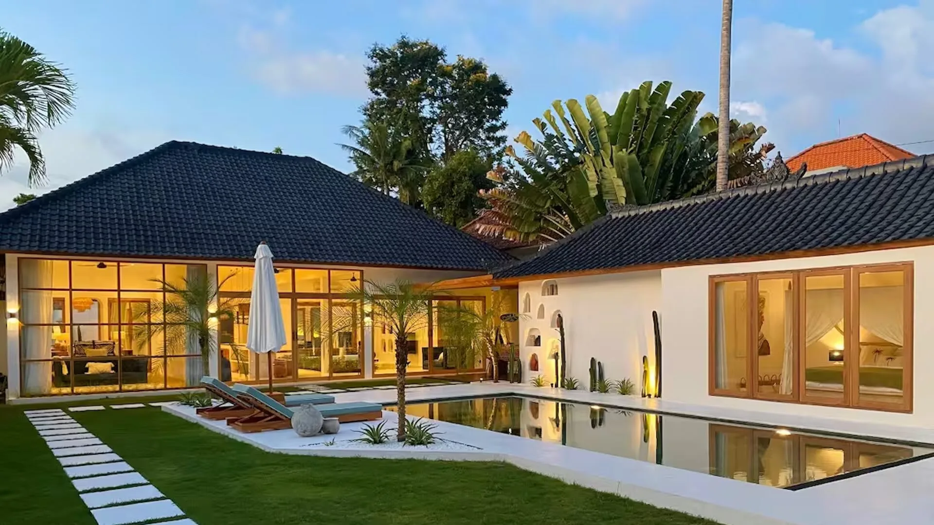 Villa Sabarraca in Bali's Seminyak area.